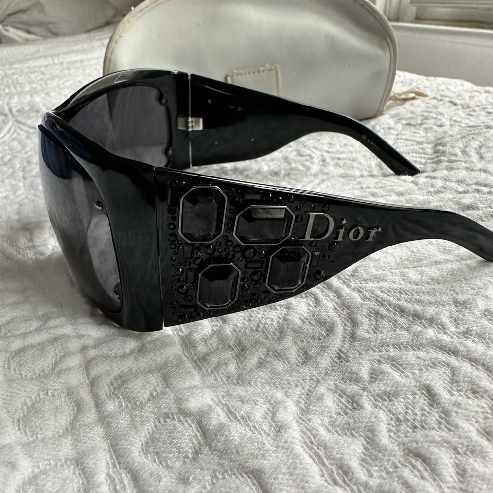 Women’s Dior sunglasses in EUC